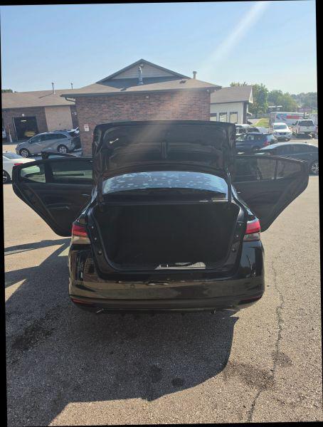 2020 Nissan Versa SR Xtronic CVT