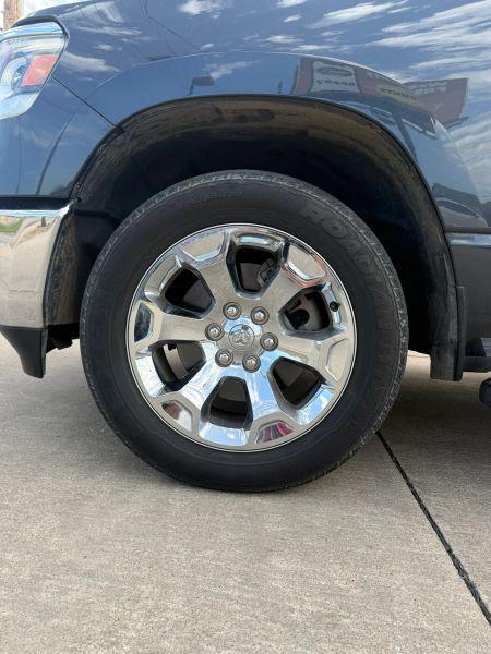 2019 Ram 1500 Big Horn/Lone Star Crew Cab 4x4 57 Box