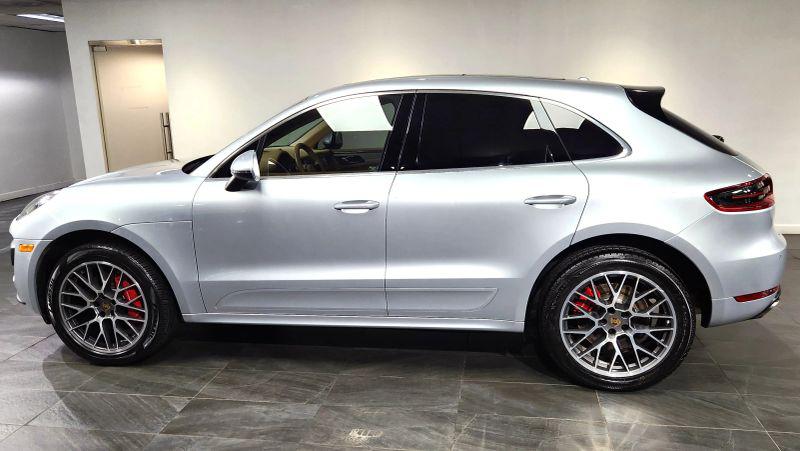 2015 Porsche Macan Turbo