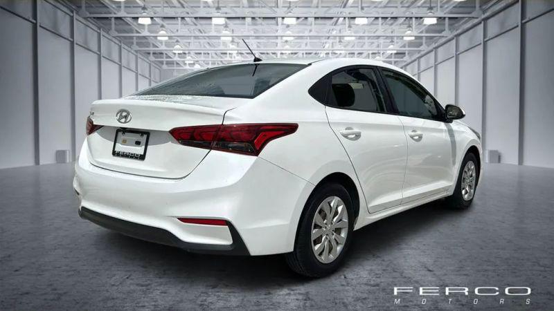 2021 Hyundai Accent SE