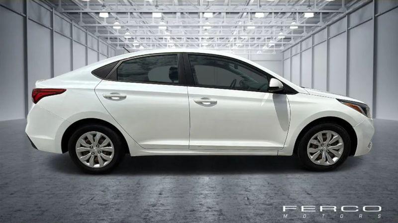 2021 Hyundai Accent SE