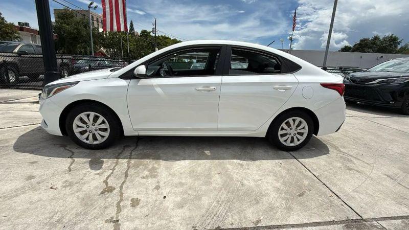 2021 Hyundai Accent SE