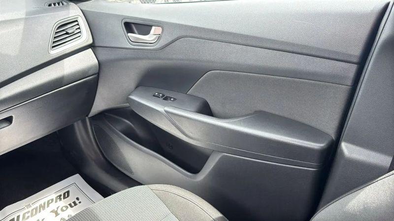 2021 Hyundai Accent SE