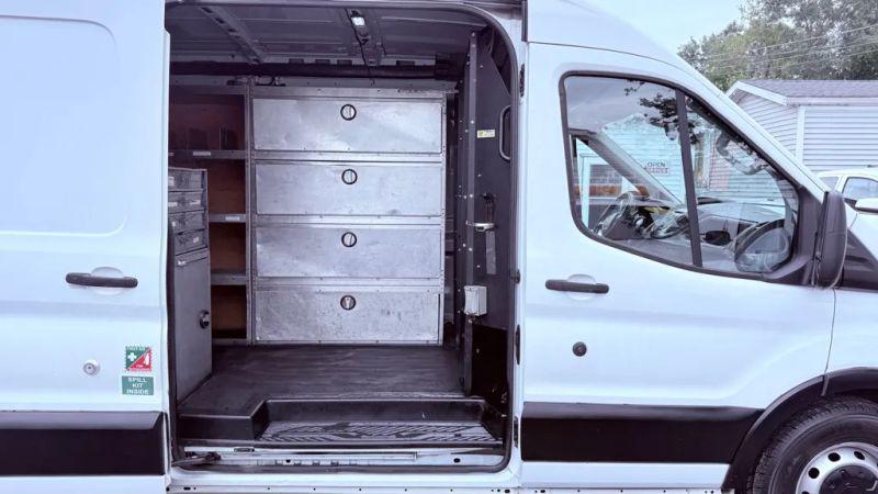 2015 Ford Transit Medium Roof w/Sliding Side Door w/LWB