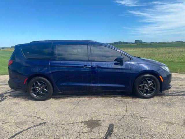 2020 Chrysler Pacifica Touring L Plus