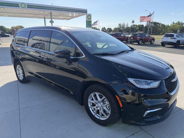 2026 Chrysler Pacifica Select for sale in Kimball, MN