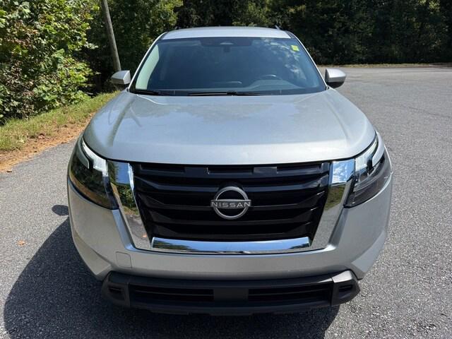 2025 Nissan Pathfinder SV 4WD
