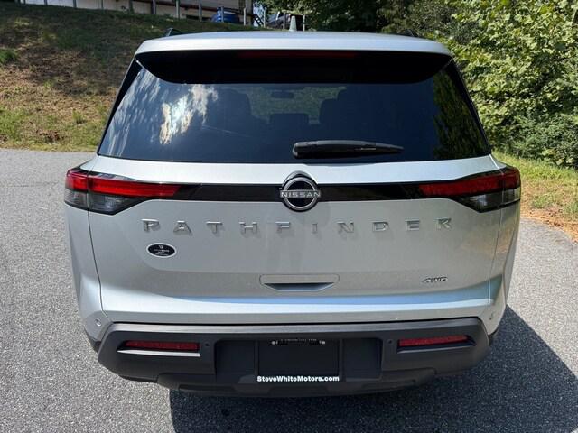 2025 Nissan Pathfinder SV 4WD