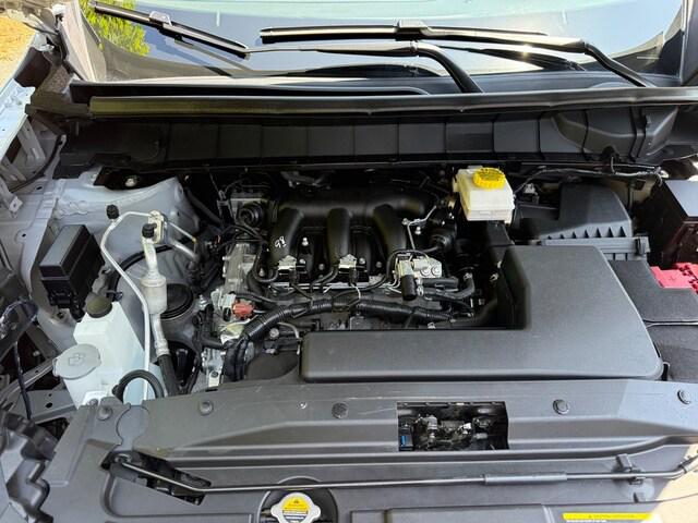 2025 Nissan Pathfinder SV 4WD
