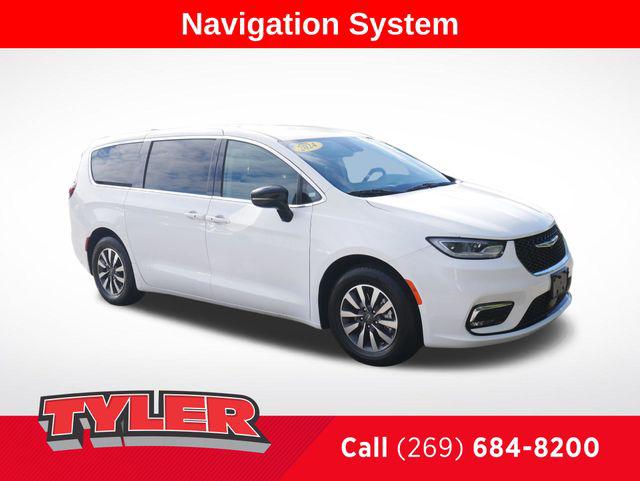 2024 Chrysler Pacifica Hybrid Select for sale in Niles, MI
