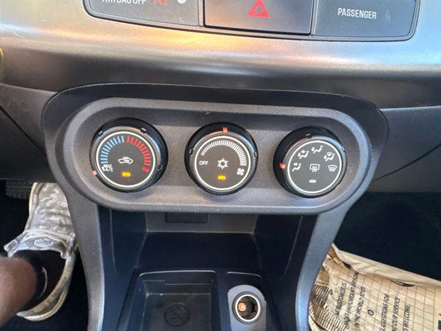2015 Mitsubishi Lancer SE