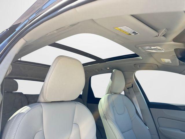 2027 Volvo XC60 Ultra