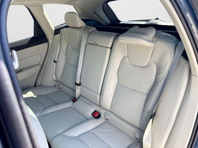 2027 Volvo XC60 Ultra