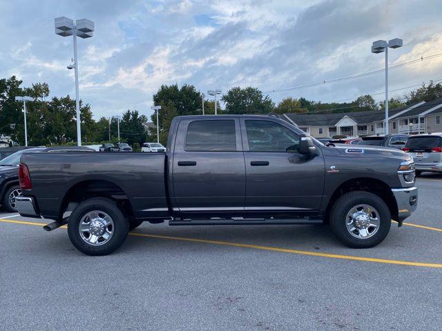 2025 Ram 2500 Tradesman Crew Cab 4x4 64 Box