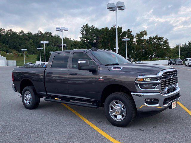 2025 Ram 2500 Tradesman Crew Cab 4x4 64 Box