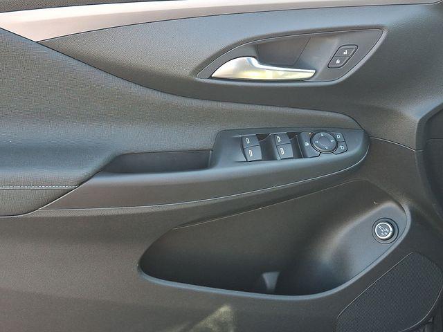 2026 Buick NV Preferred FWD