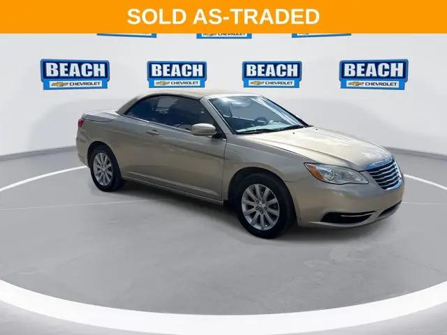 2013 Chrysler 200 Touring
