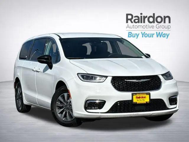 2024 Chrysler Pacifica Hybrid Select for sale in Monroe, WA