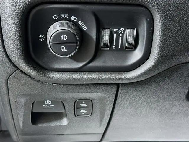 2025 Ram 1500 Laramie Crew Cab 4x4 57 Box