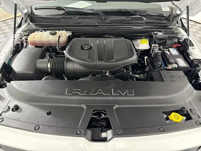 2025 Ram 1500 Laramie Crew Cab 4x4 57 Box
