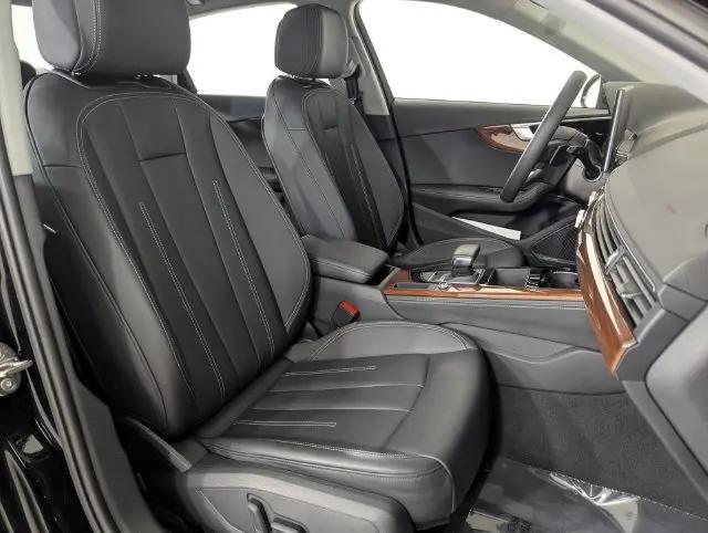 2023 Audi A4 Premium Plus 40 TFSI quattro S tronic