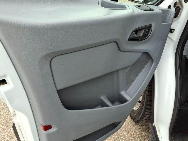 2018 Ford Transit 148 WB Medium Roof Cargo