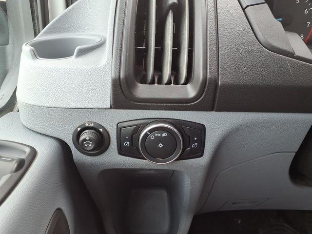 2018 Ford Transit 148 WB Medium Roof Cargo