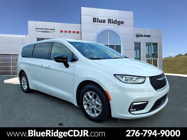 2025 Chrysler Pacifica Select 2025 Chrysler Pacifica Select