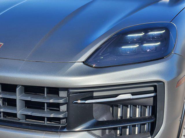 2025 Porsche Cayenne GTS