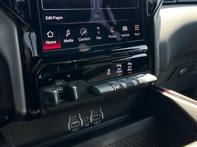 2026 Ram 1500 Rebel Crew Cab 4x4 57 Box