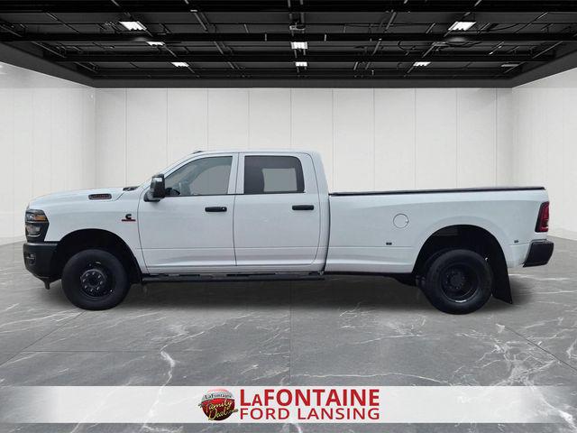 2025 Ram 3500 Tradesman Crew Cab 4x4 8 Box