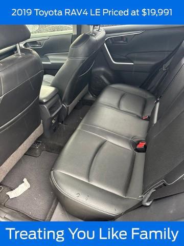 2019 Toyota RAV4 LE for sale in Conroe, TX