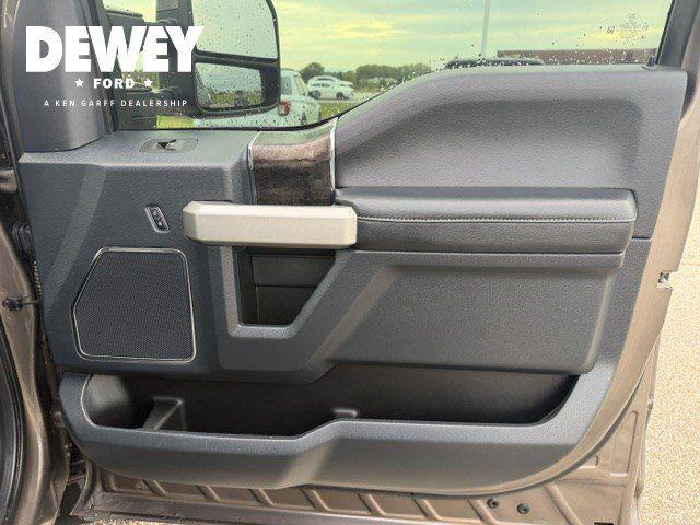 2022 Ford F-350 LARIAT