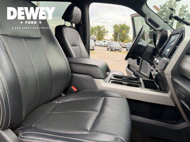 2022 Ford F-350 LARIAT