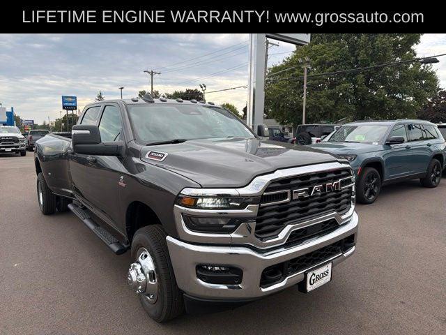 2026 RAM Ram 3500 RAM 3500 TRADESMAN CREW CAB 4X4 8 BOX