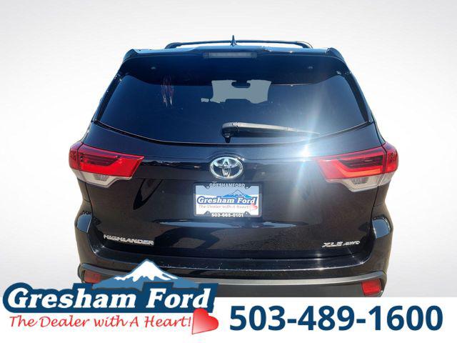 2019 Toyota Highlander SE