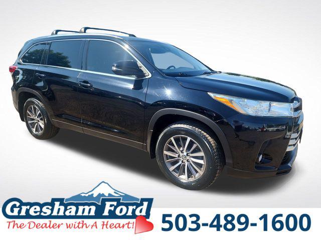 2019 Toyota Highlander SE