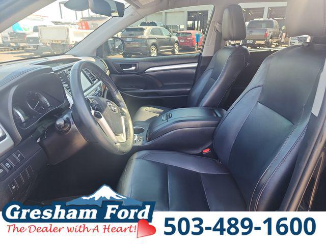 2019 Toyota Highlander SE