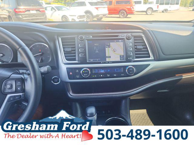 2019 Toyota Highlander SE