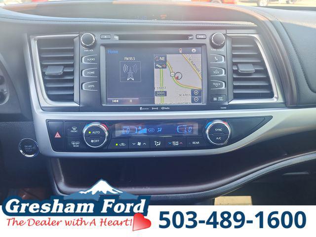 2019 Toyota Highlander SE