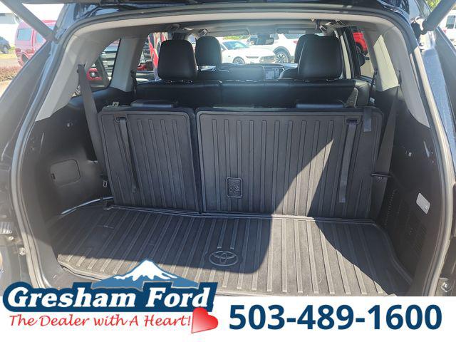 2019 Toyota Highlander SE