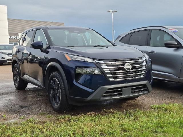 2024 Nissan Rogue SV FWD for sale in Belleville, WI