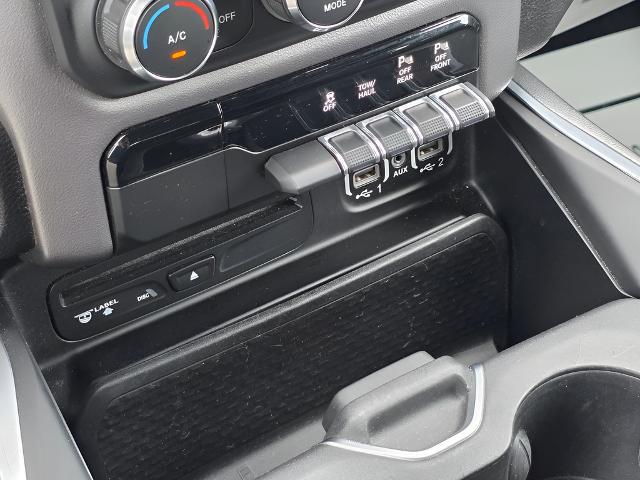 2019 Ram 1500 Big Horn/Lone Star Crew Cab 4x4 57 Box