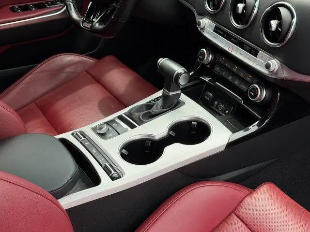 2020 Kia Stinger GT1