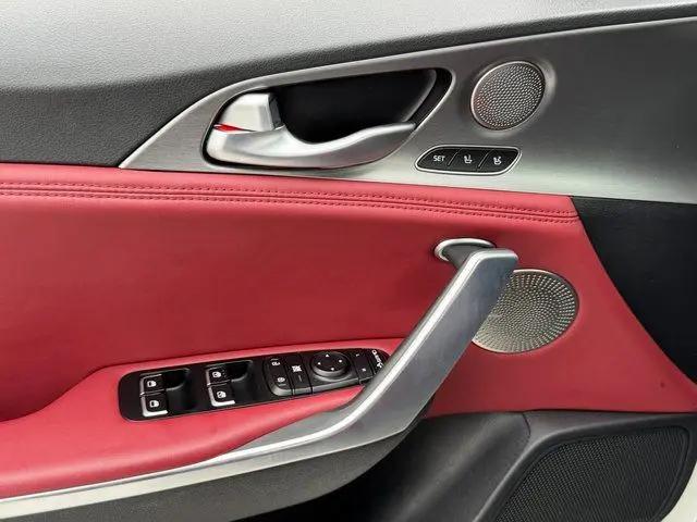 2020 Kia Stinger GT1
