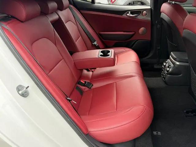 2020 Kia Stinger GT1