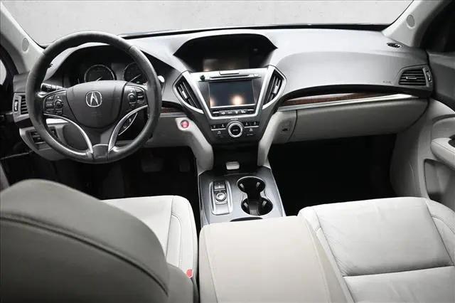 2017 Acura MDX w/Technology Package