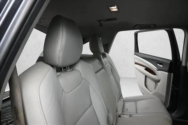 2017 Acura MDX w/Technology Package