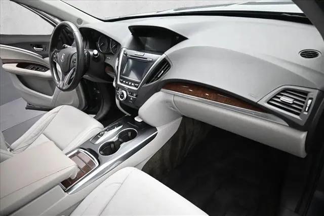 2017 Acura MDX w/Technology Package
