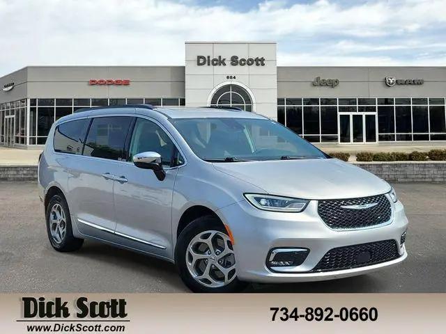 2023 Chrysler Pacifica Limited AWD for sale in Plymouth, MI
